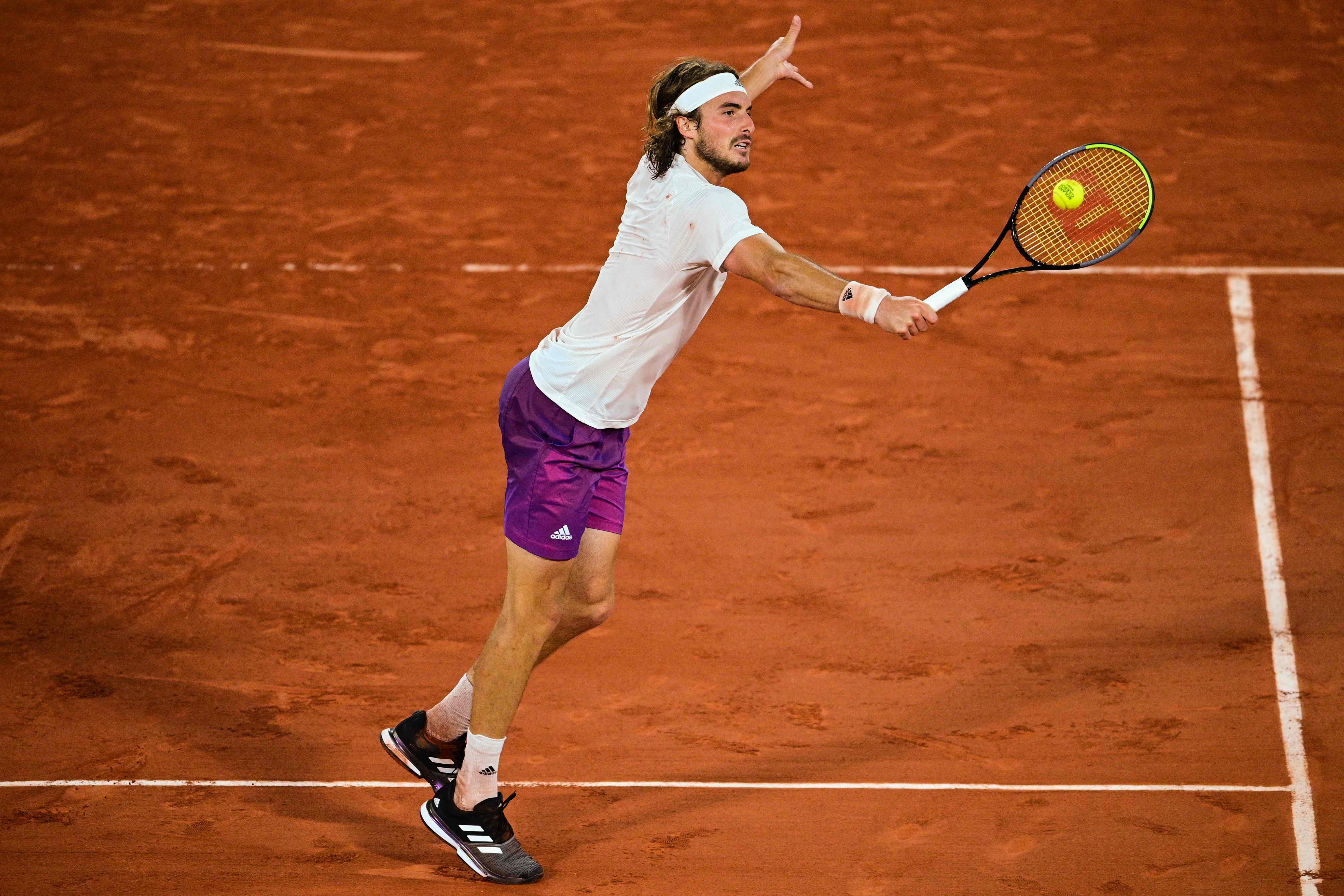 英国网球队逆转美国网球队，西西帕斯绝境逆转的简单介绍