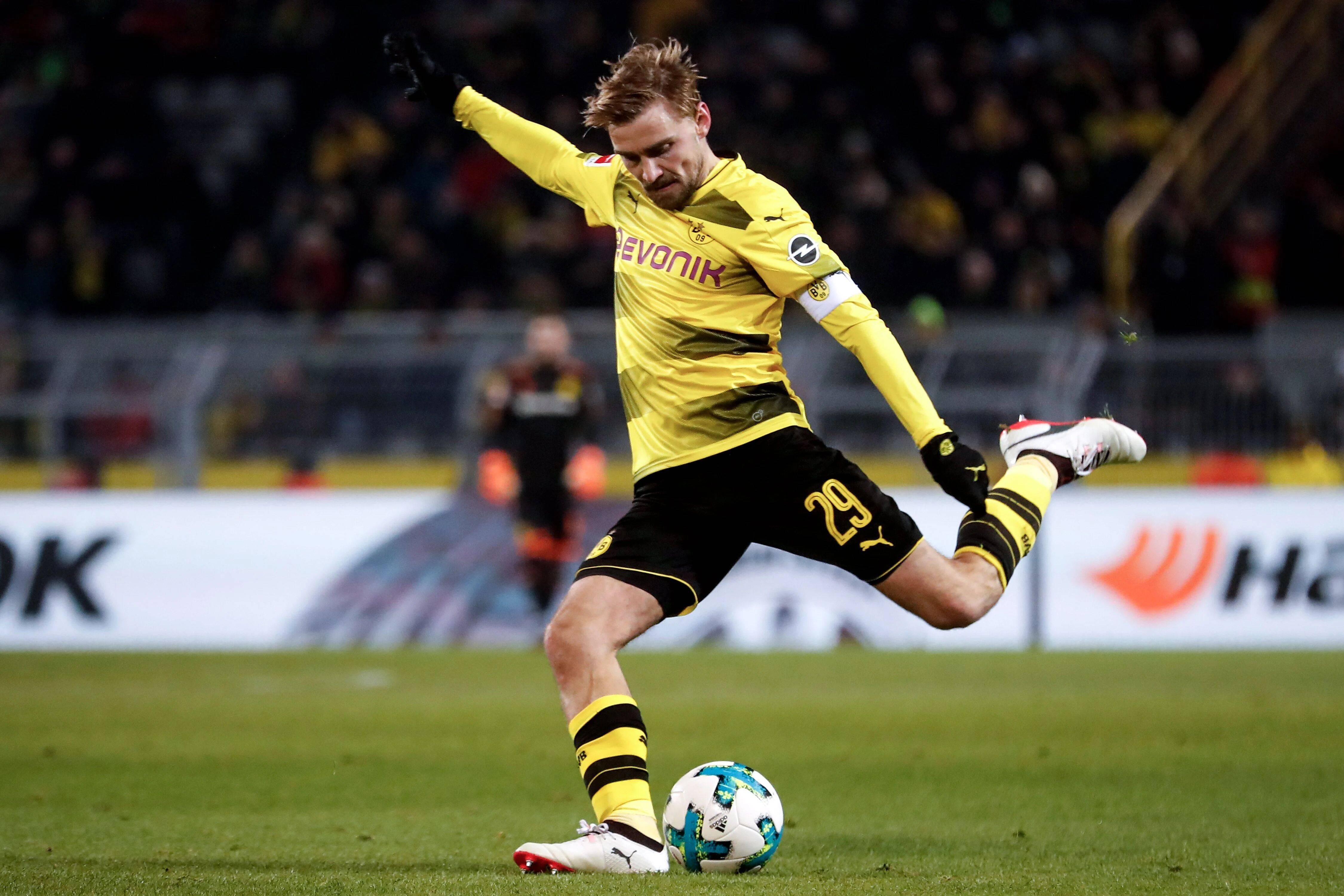 意大利鏖战多特蒙德，梅西一己之力扛起全队的简单介绍