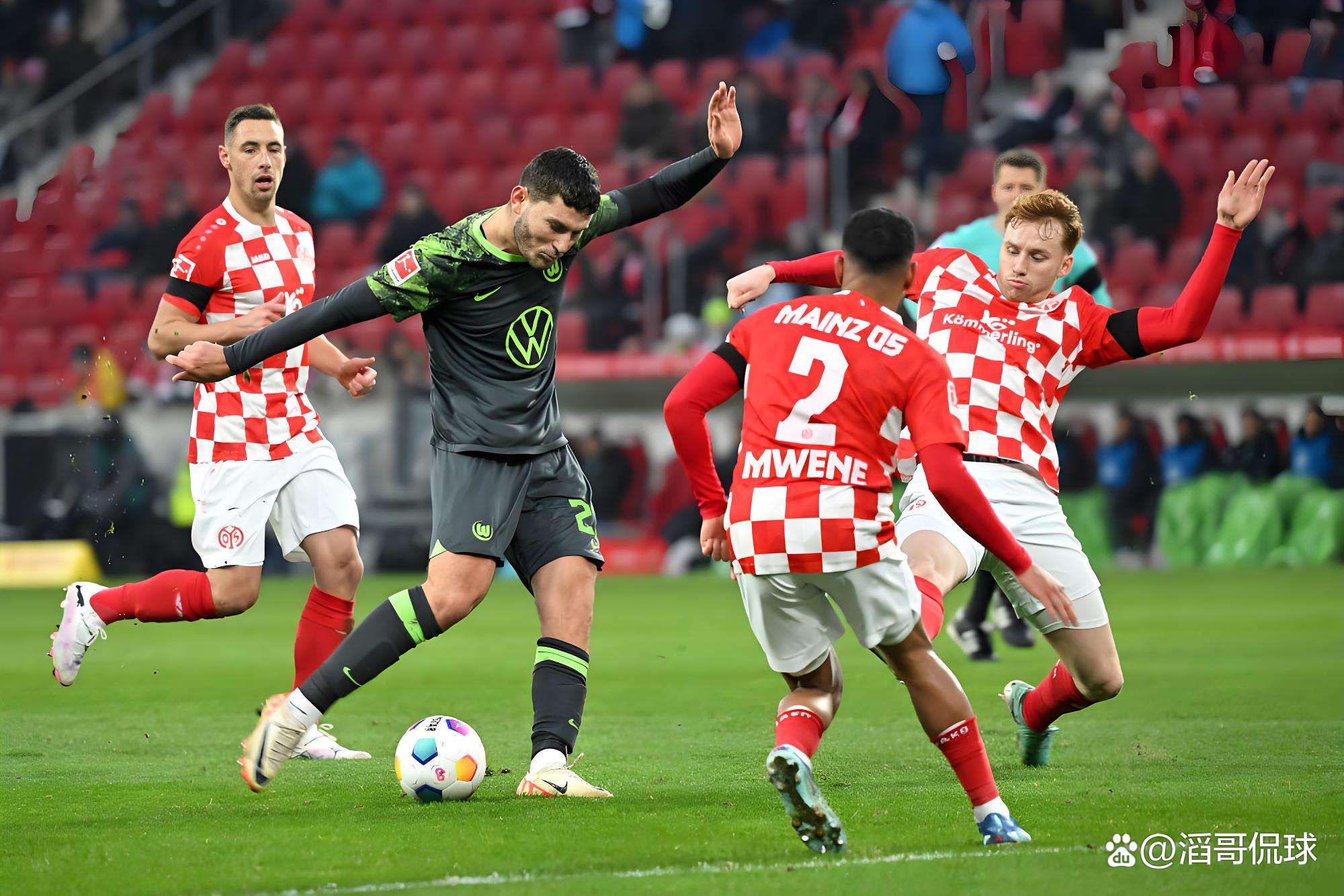 多特蒙德客场大胜门兴,继续领跑德甲积分榜 多特蒙德客场大胜门兴,继续领跑德甲积分榜