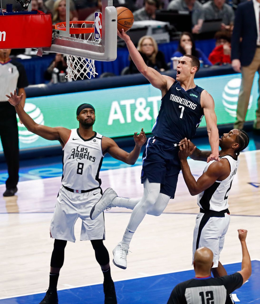 包含波兰男篮横扫塞尔维亚男篮，恩比德统治全场的词条