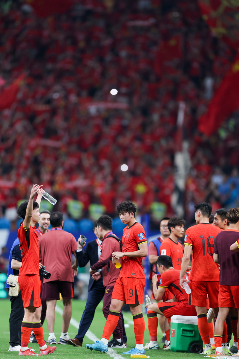 足球巅峰赛场再登场，实力角逐不容错过！