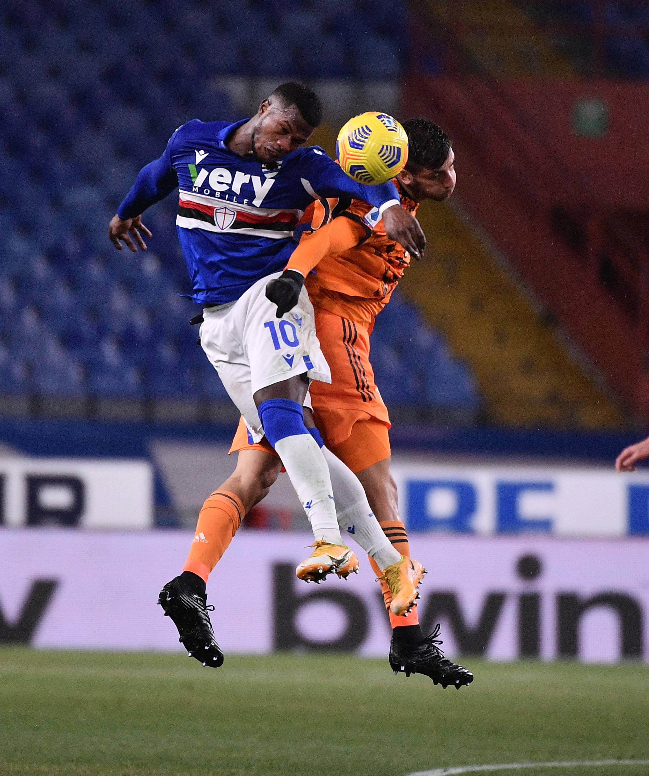 关于队内调整：桑普多利亚球员轮换频繁的信息