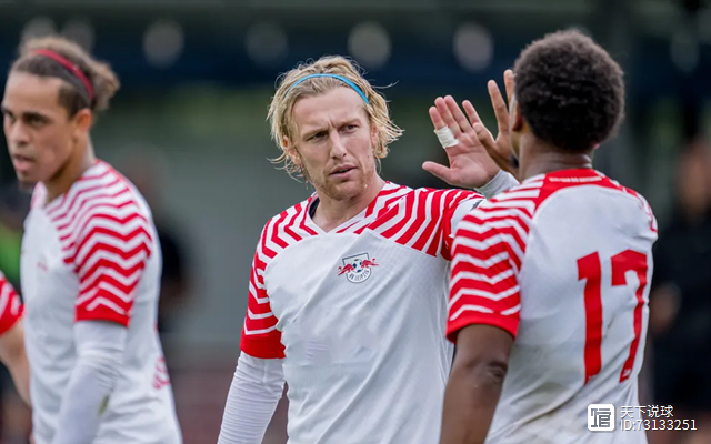 包含沃尔夫斯堡全力备战，全队士气高昂备战的词条