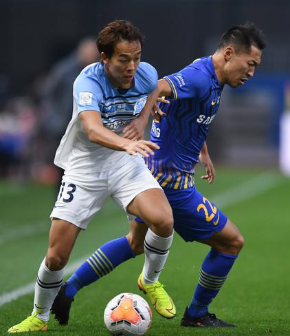 包含大连客场逼平富力，终结三连败的词条