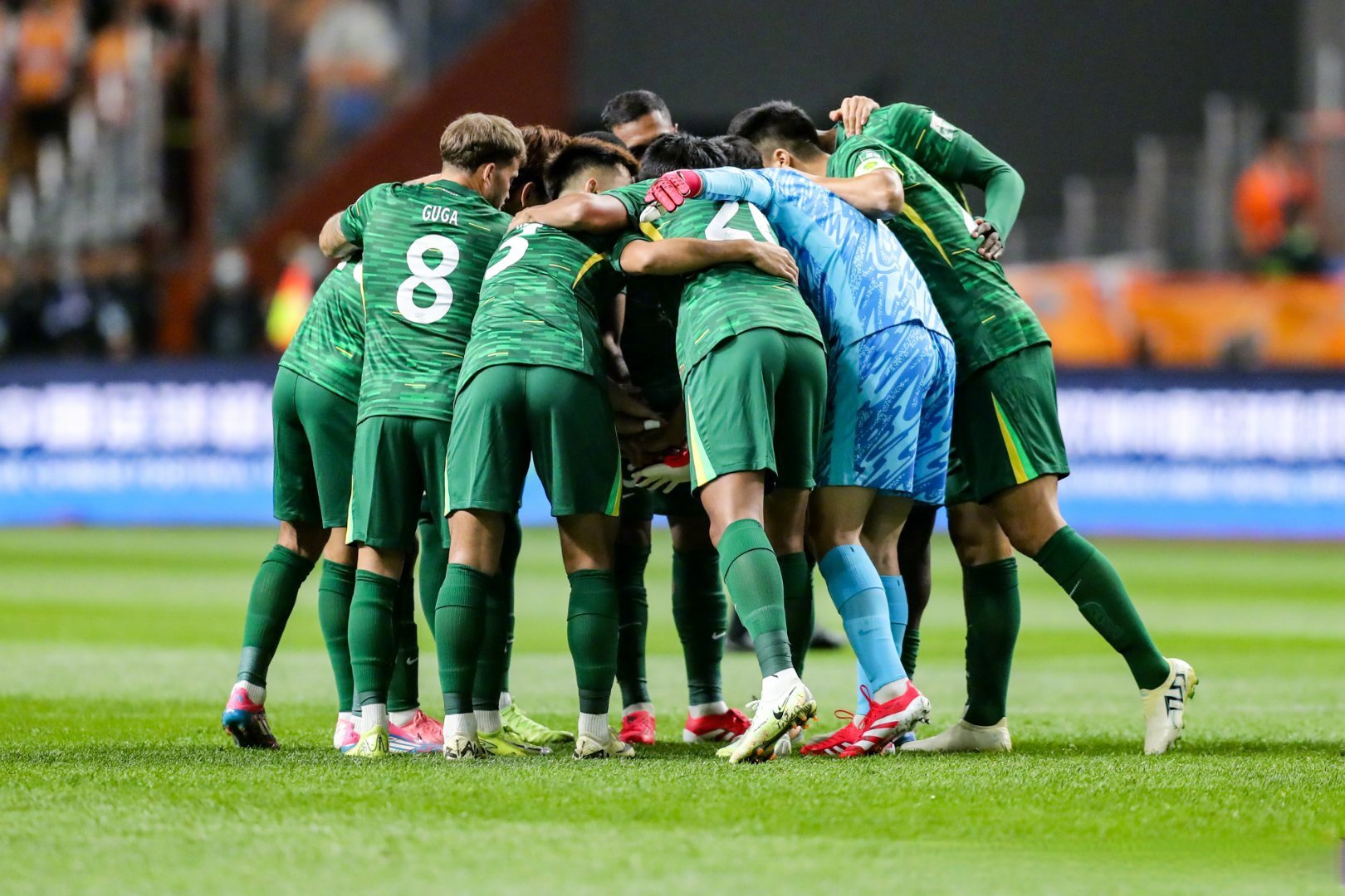 比赛中灵活变阵,助球队驰骋胜场 比赛中灵活变阵,助球队驰骋胜场