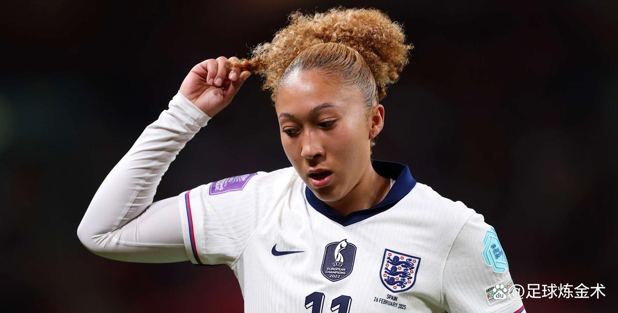 比利时女足队球员获得最佳运动员奖