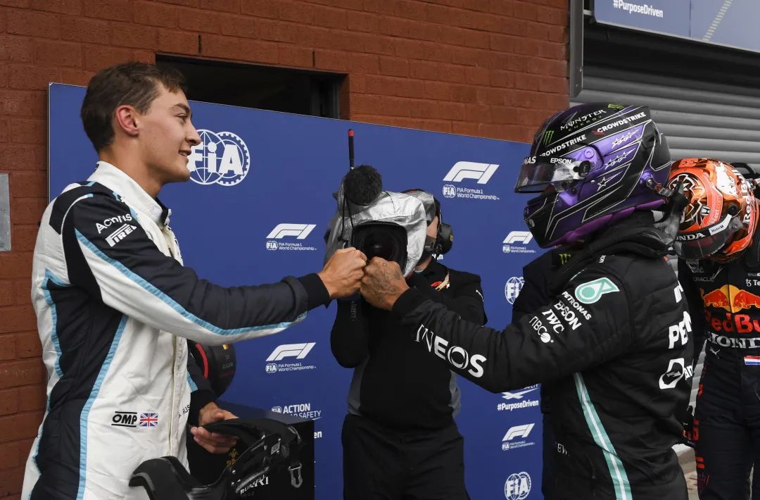 关于阿斯顿马丁翻盘威廉姆斯,周冠宇关键制胜的信息 关于阿斯顿马丁翻盘威廉姆斯,周冠宇关键制胜的信息