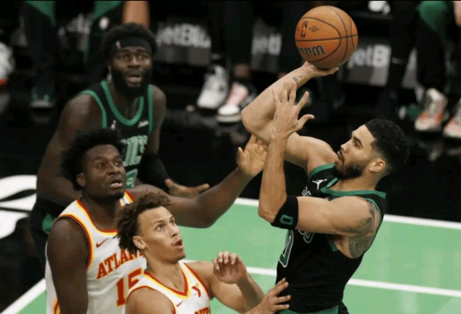 凯尔特人鏖战法国男篮,锡安三分雨点燃全场的简单介绍 凯尔特人鏖战法国男篮,锡安三分雨点燃全场的简单介绍