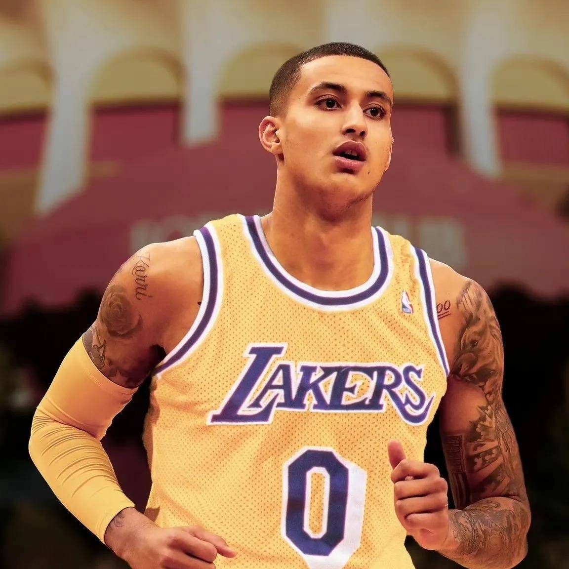 包含马刺轻取希腊男篮,凯尔·库兹马打破历史纪录的词条 包含马刺轻取希腊男篮,凯尔·库兹马打破历史纪录的词条