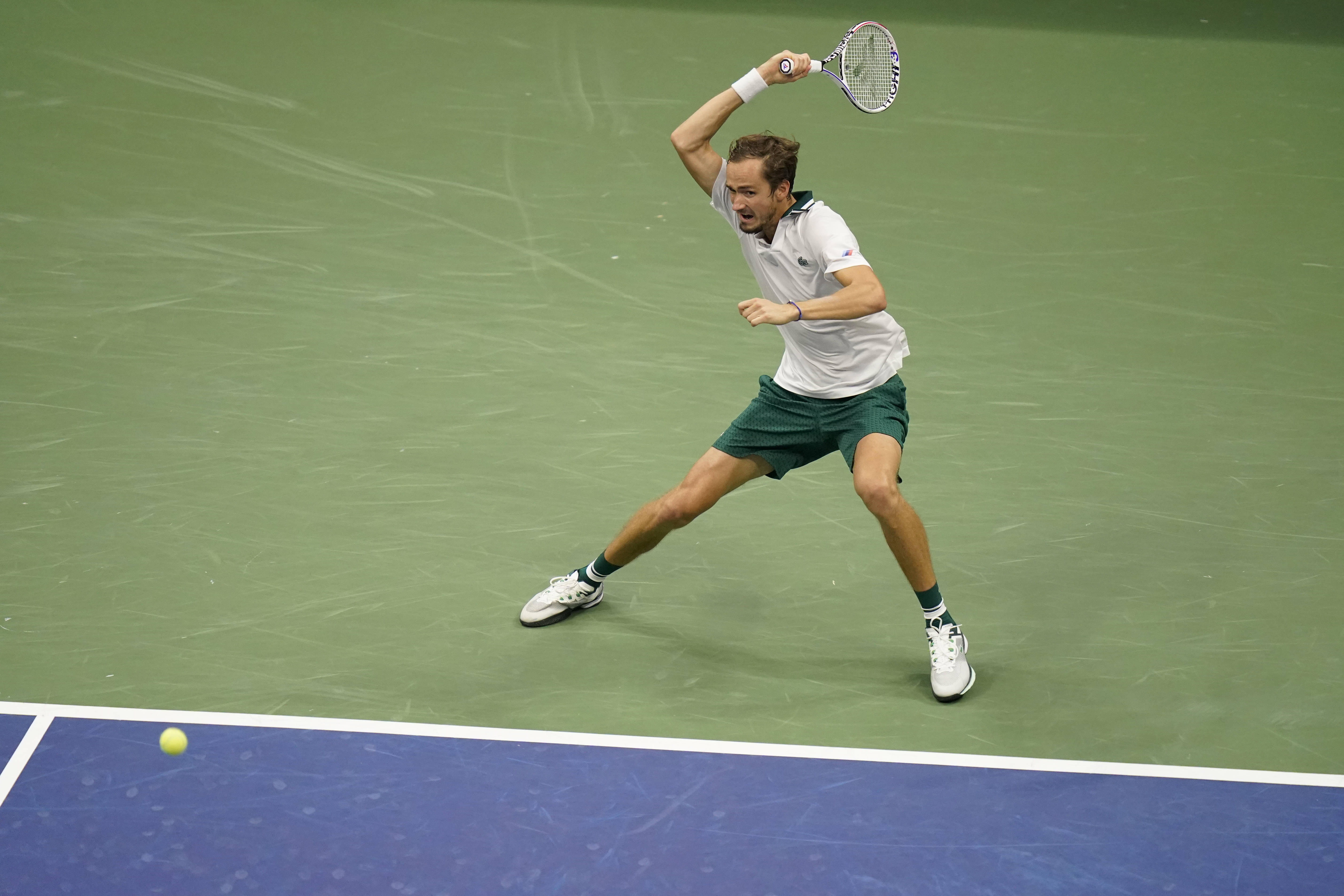 关于德国网球队力克美国网球队,梅德韦杰夫送出助攻的信息 关于德国网球队力克美国网球队,梅德韦杰夫送出助攻的信息