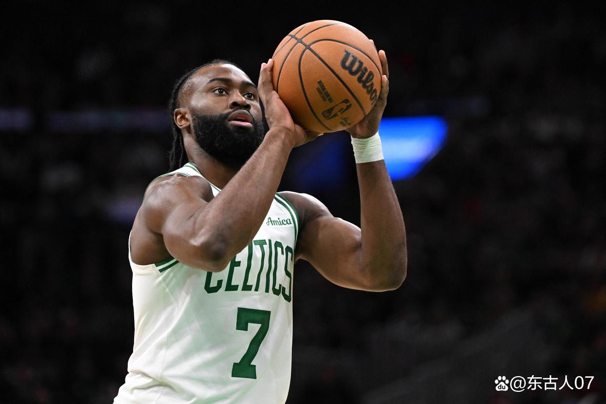 关于凯尔特人B队强势公牛,麦科勒姆关键制胜的信息 关于凯尔特人B队强势公牛,麦科勒姆关键制胜的信息