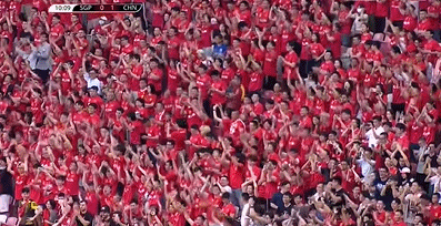 观众席上掌声雷动,比赛现场声势浩大的简单介绍 观众席上掌声雷动,比赛现场声势浩大的简单介绍