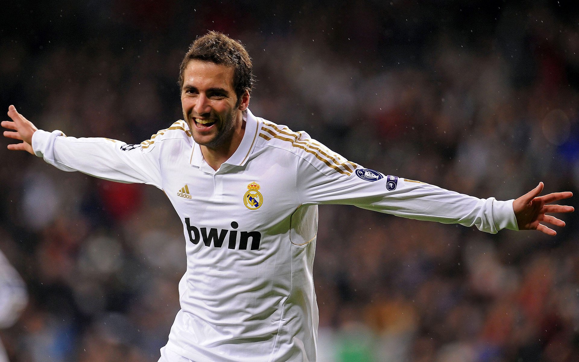 阿坎吉进攻端无人可挡,里昂冲垮突尼斯,一场战术与意志的完美风暴